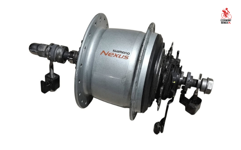 Piasta Shimano Nexus 3 wyjęta z koła, widok z bliska.